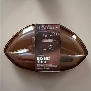 HUDA BEAUTY Juicy Coco Lip Duo in Deep Brown